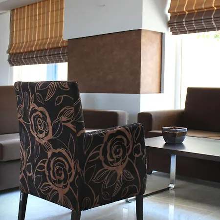 Sea Melody & Hotel 4*
