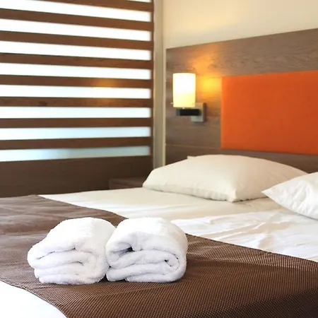 Sea Melody Beach Hotel & Apartments Hotel 4*